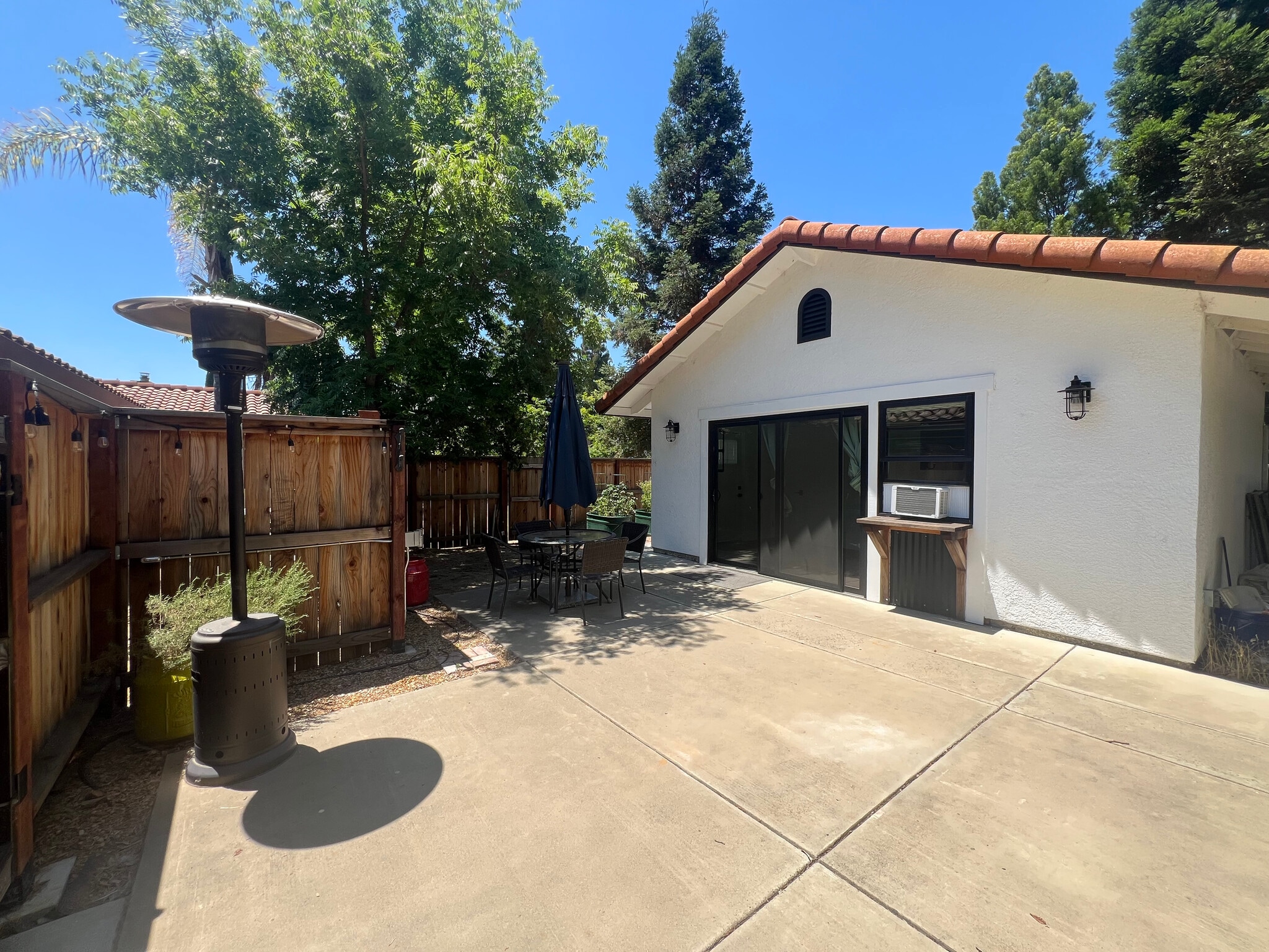 Yard - 416 Crow Canyon Dr