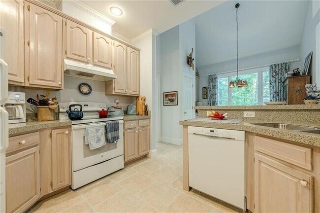 Building Photo - 322 Pebble Trail