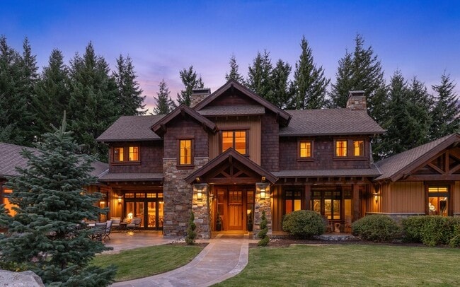 Building Photo - Luxury Living in Tumble Creek