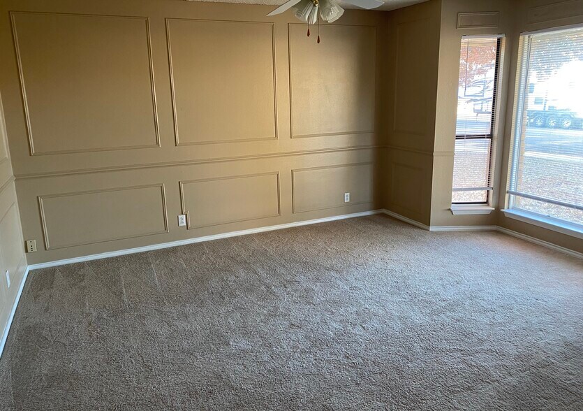 Dining Room - 4406 Parkhurst Dr