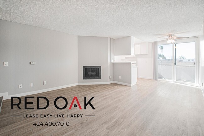 Building Photo - 8309 Cedros Ave