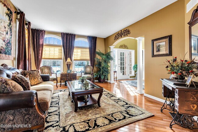 Building Photo - 24 Parkside Dr