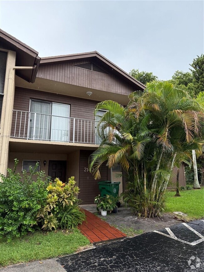 Building Photo - 2142 Nova Village Dr