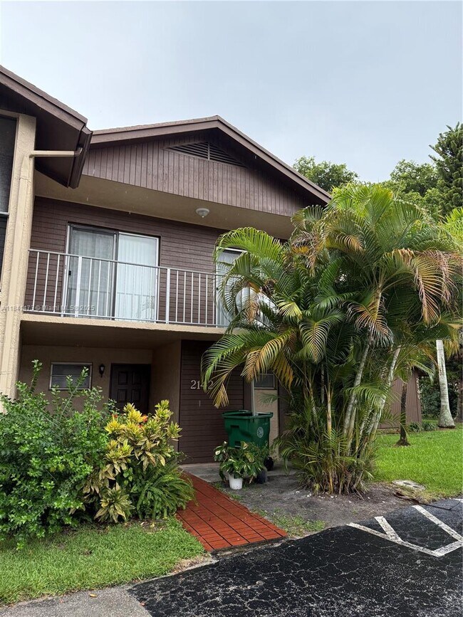 Primary Photo - 2142 Nova Village Dr