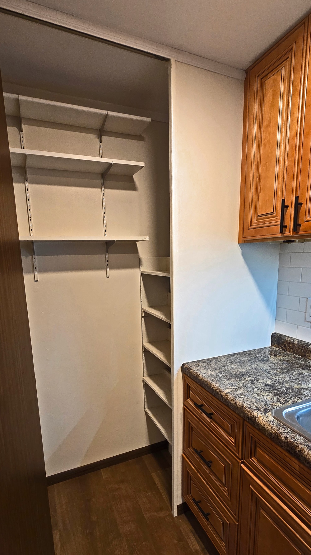 Building Photo - 27035 Oakmead Dr