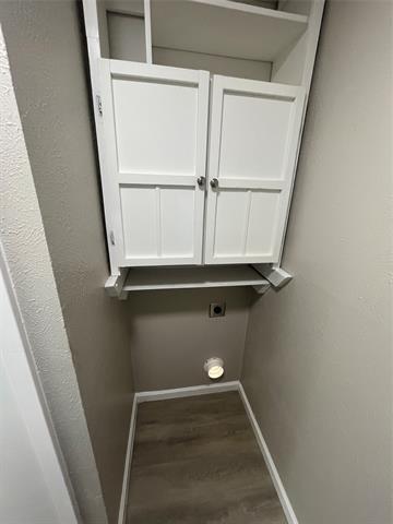 Building Photo - 1310 Whiteoak Dr