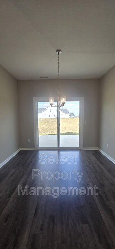 Building Photo - 4802 Silverstone Psge