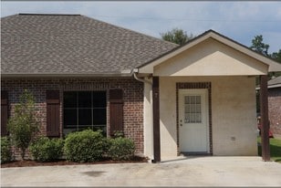 Building Photo - Rowyn Oaks