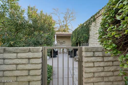 Building Photo - 4800 N 68th St