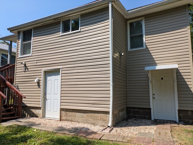 Building Photo - 206 Pitner Pl