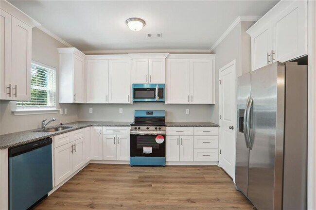 Building Photo - 2852 Laurel Ridge Cir