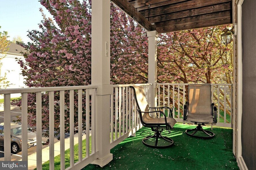 Building Photo - 13103 Millhaven Pl