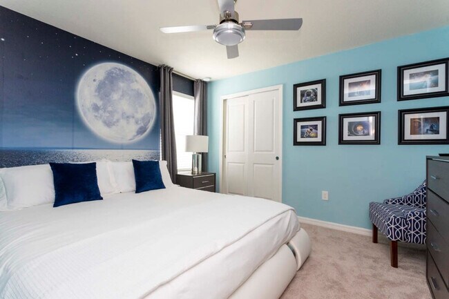 Building Photo - 3413 Lilac Wy