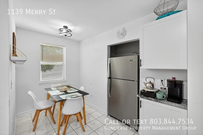 Building Photo - 1139 Merry St