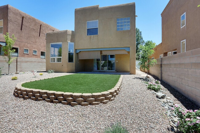 Building Photo - 6215 Goldfield Pl NE