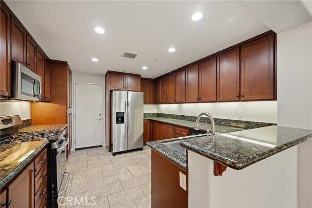 Building Photo - 12422 Benton Dr