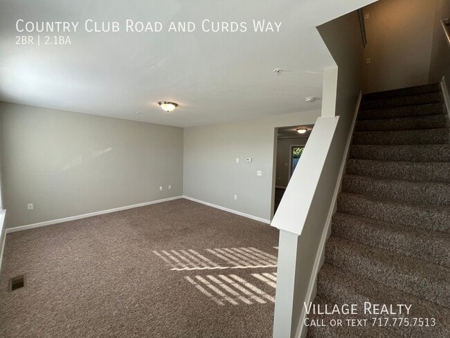 Building Photo - 719 Country Club Rd