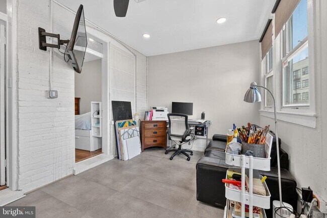 Building Photo - 1272 Owen Pl NE