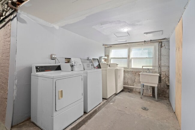 Building Photo - 5040 19th St