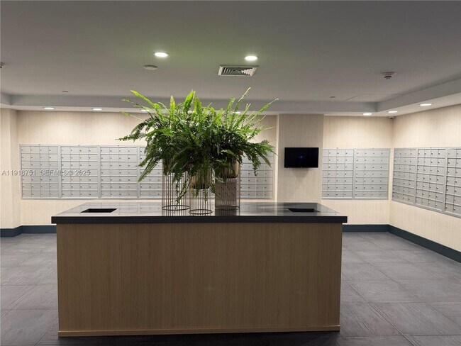 Building Photo - 90 SW 3rd St