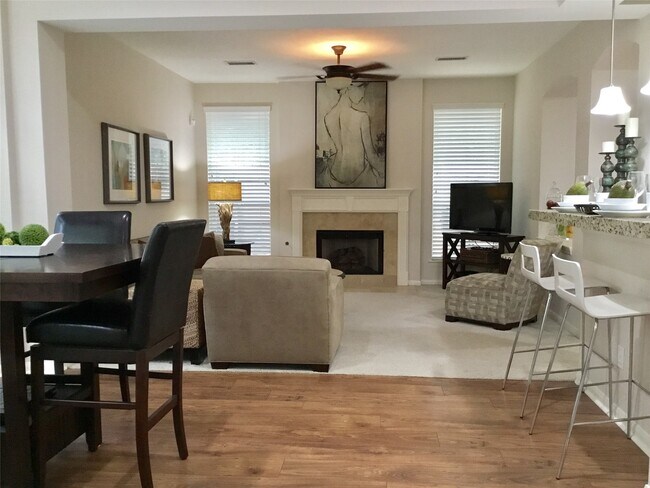 Building Photo - 3 N Spiral Vine Cir