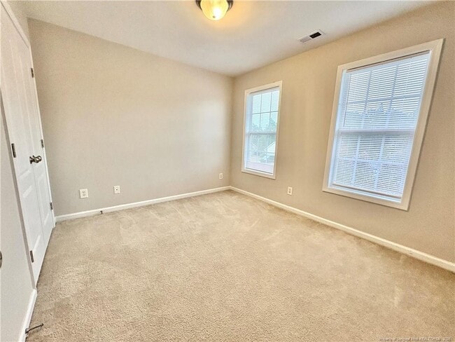 Building Photo - 207 Advance Dr