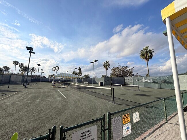 Building Photo - 2205 Telogia Ct