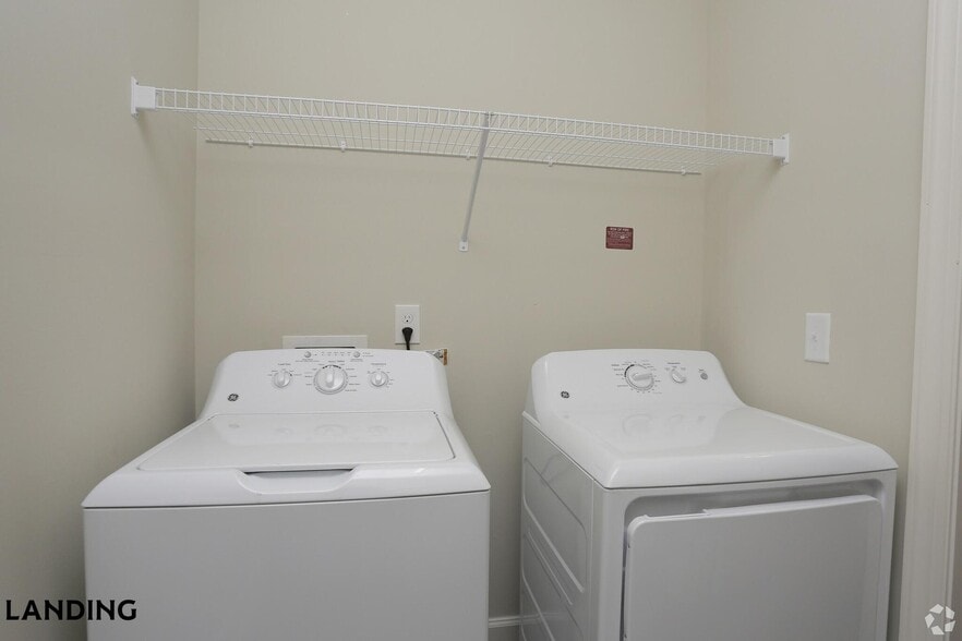 Building Photo - 3000 Daventry Cir