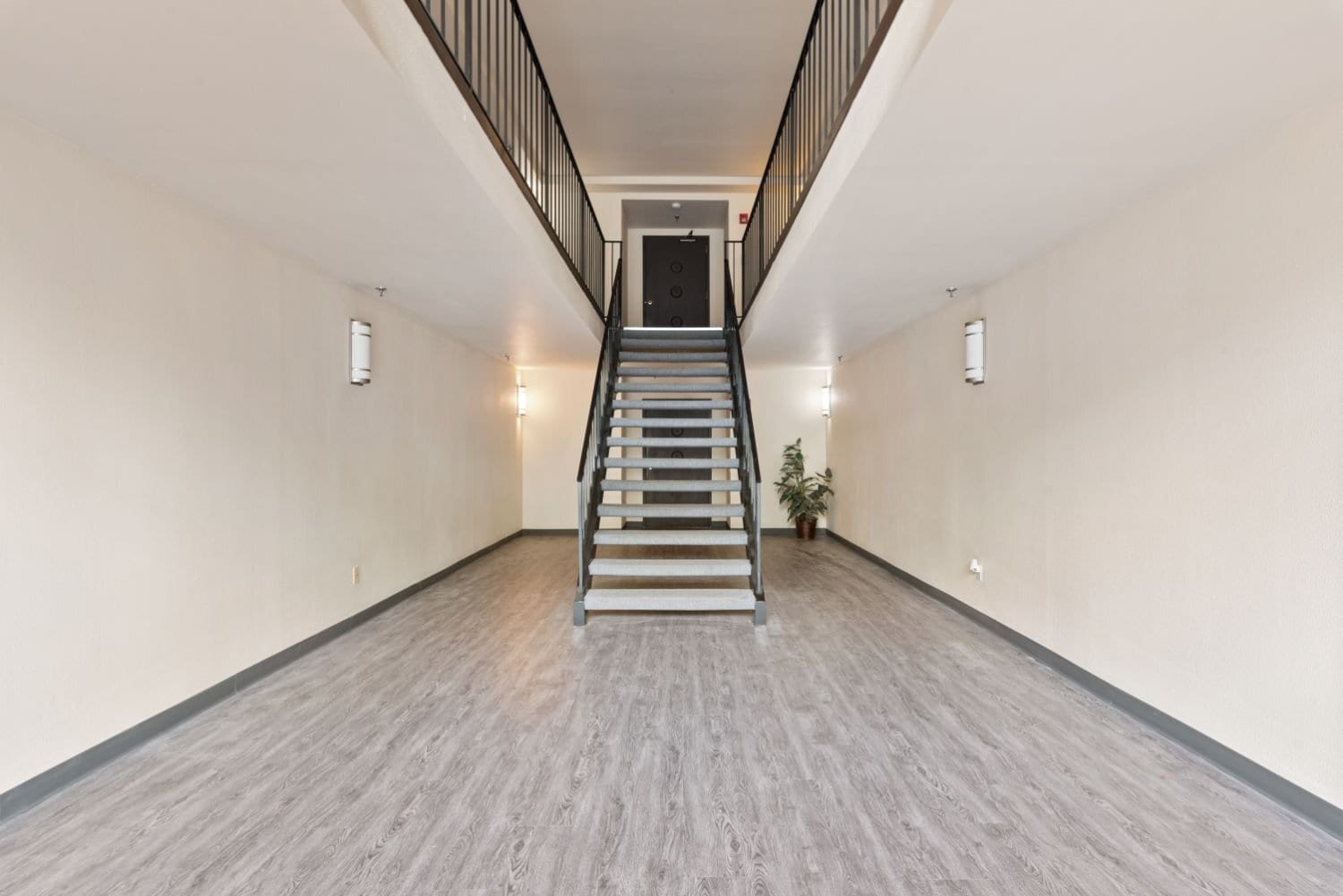 Building Photo - 7900 Harwood Ave