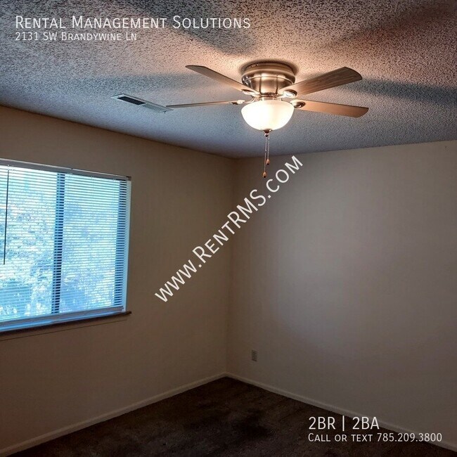 Building Photo - 2131 SW Brandywine Ln