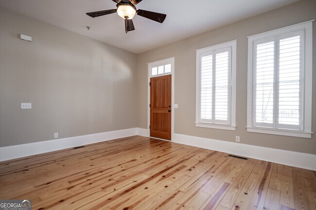 Building Photo - 83 Charter Oak Dr