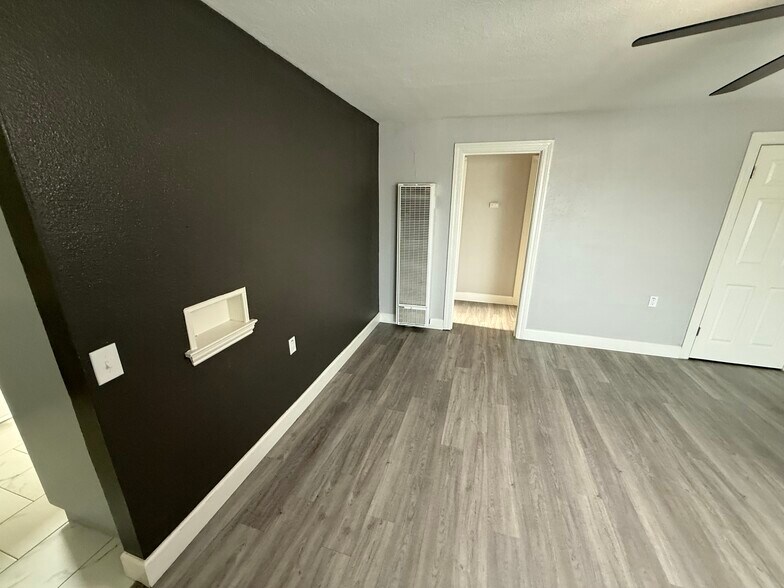 Building Photo - 1507 Jacobsen St