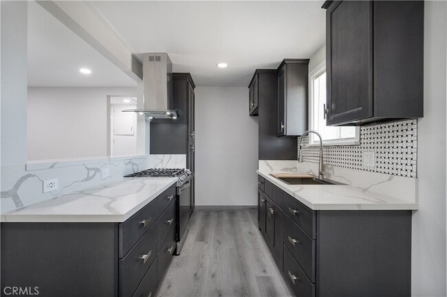 Primary Photo - 3630 Russell St