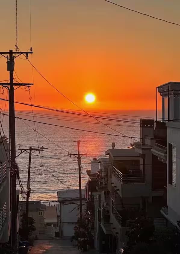 Building Photo - 213 Moonstone St