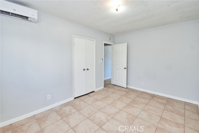 Building Photo - 9510 Beverly St