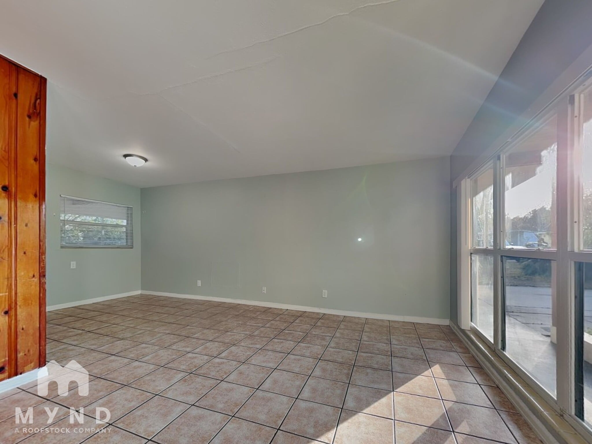 Building Photo - 1602 Simmons Pl