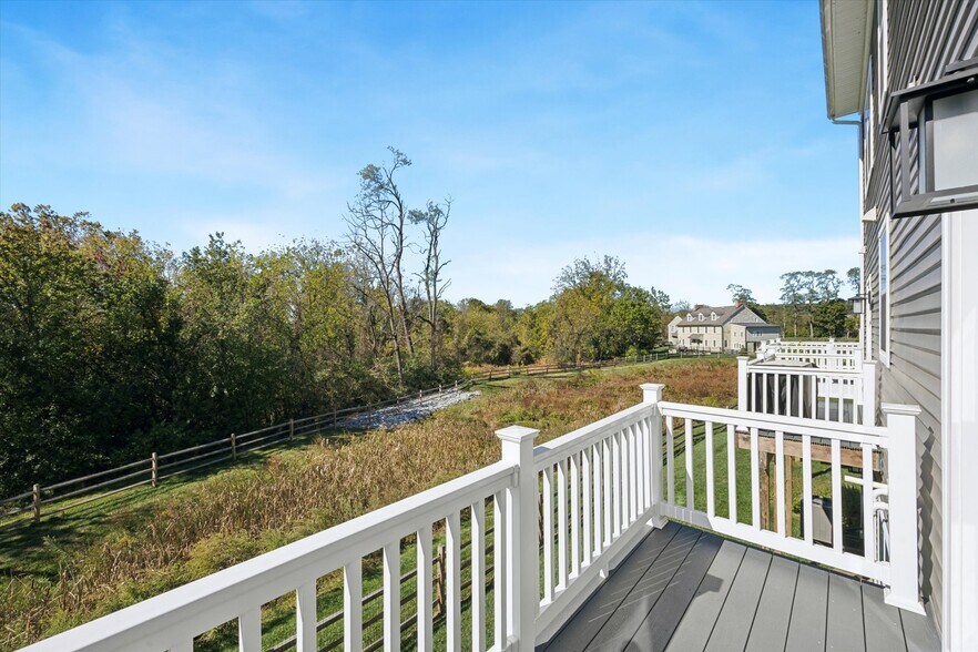 Private Rear View - 138 Livingston Ln