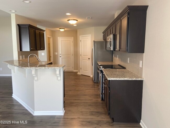 Building Photo - 620 Moonstone Ct