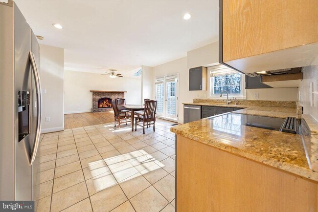 Building Photo - 36767 Pelham Ct