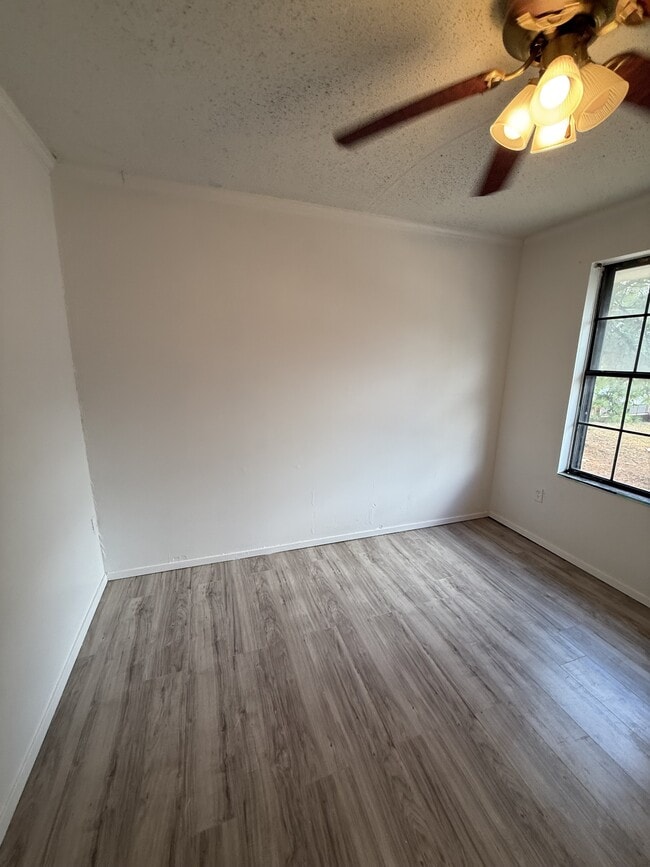 Building Photo - 4860 Chesterwood Ct