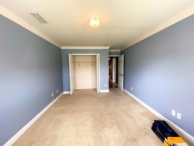 Building Photo - 3 bedroom, 2 bath with Bonus room - Hampstead Pines Community