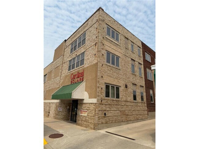 Building Photo - 316 Becker Ave SW