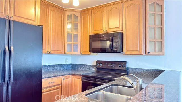 Building Photo - 20930 Parthenia St