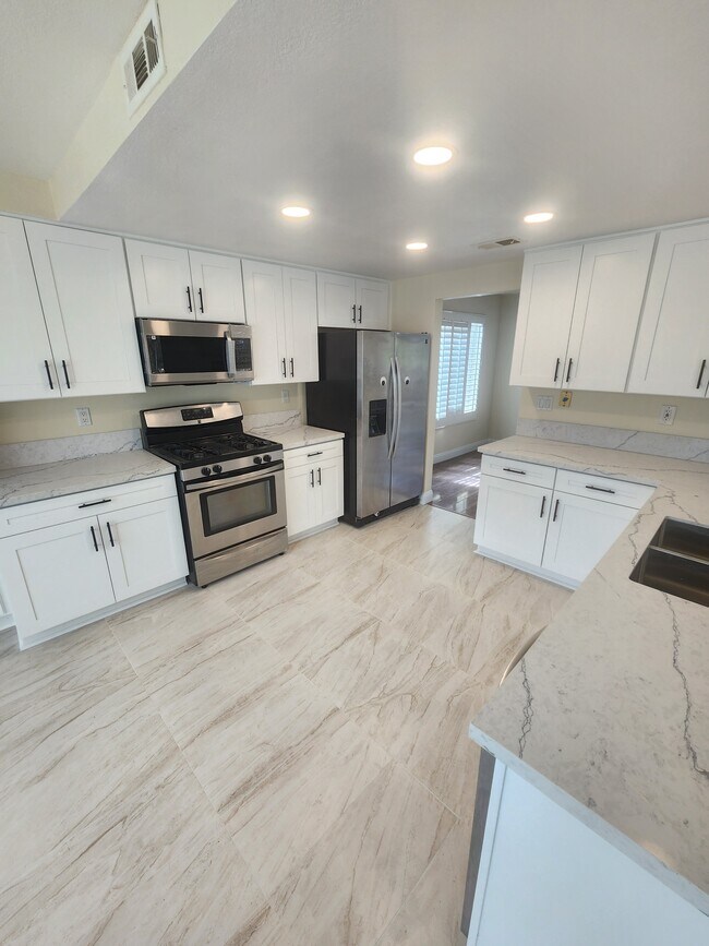 Building Photo - 1437 Green Oak Rd