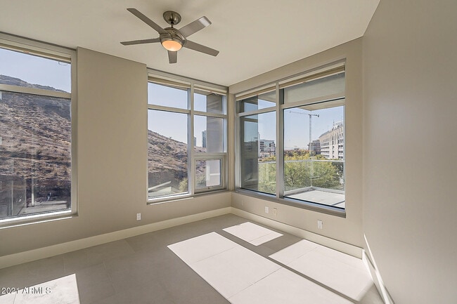 Building Photo - 140 E Rio Salado Pkwy