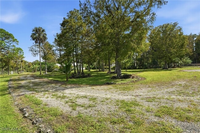 Building Photo - 391 8th St SE