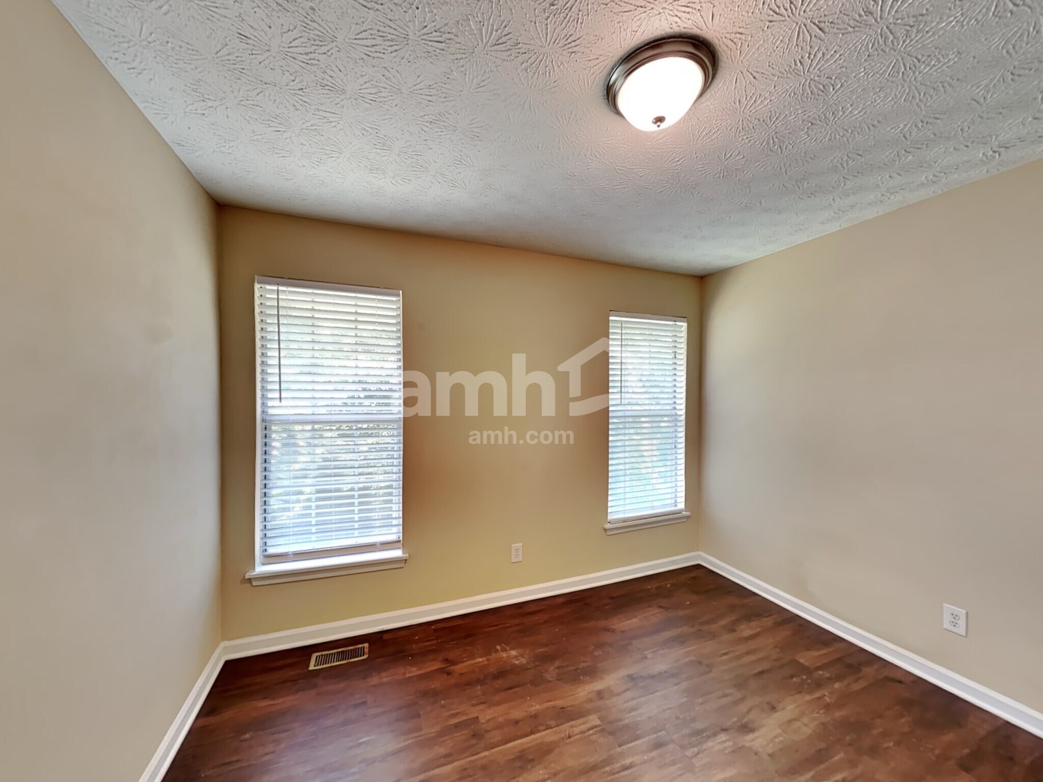 Building Photo - 4689 Rippling Brook Ct