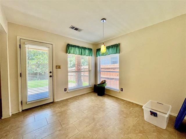 Building Photo - 3900 Chimney Rock Dr