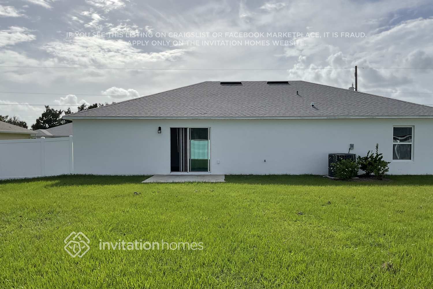 Building Photo - 21 Primrose Ln