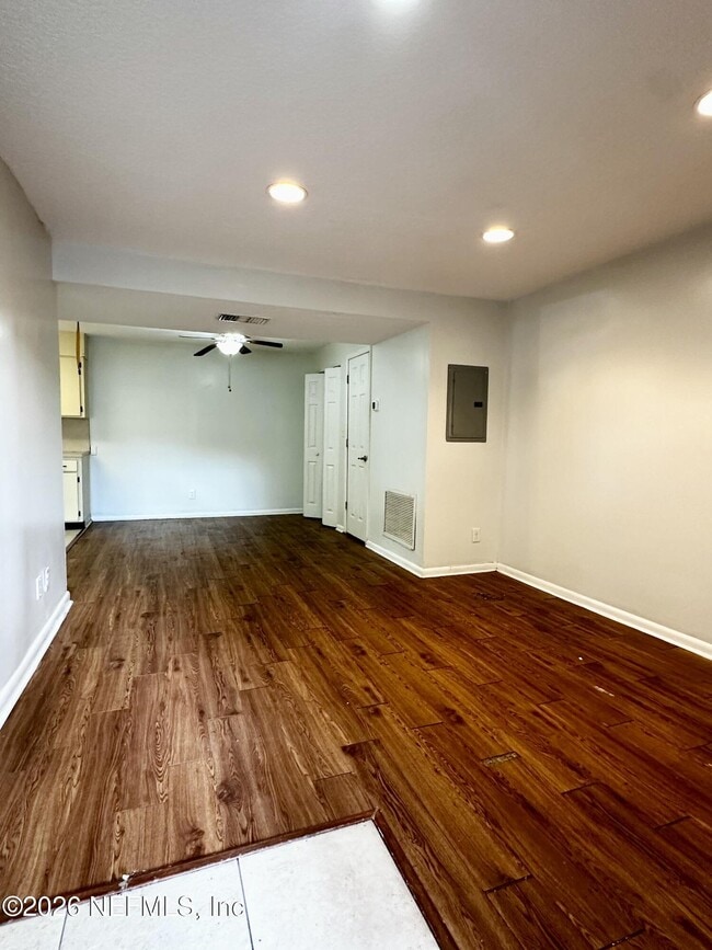 Building Photo - 2821 Searchwood Dr